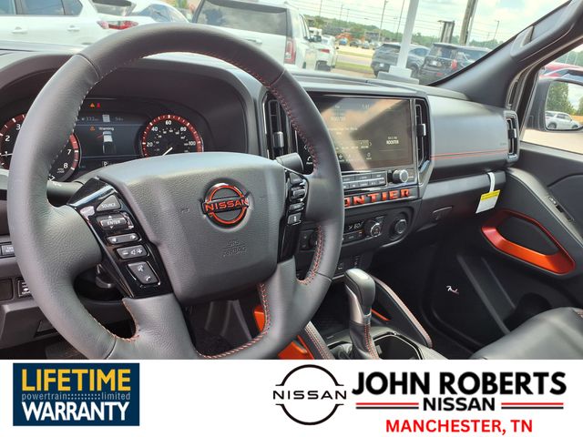2025 Nissan Frontier PRO-4X photo 4