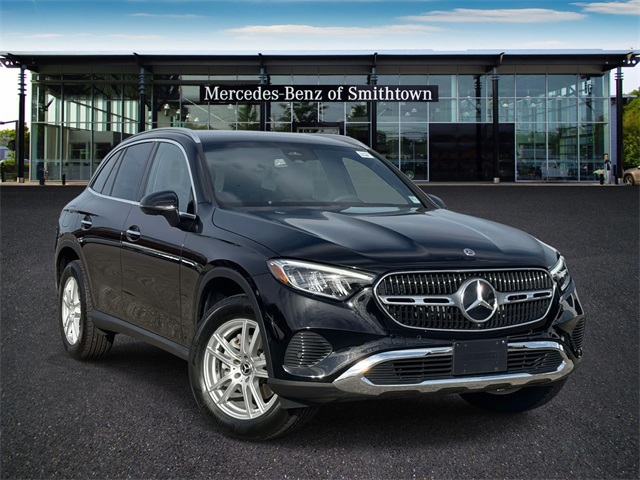 2023 Mercedes-Benz GLC GLC 300's photo