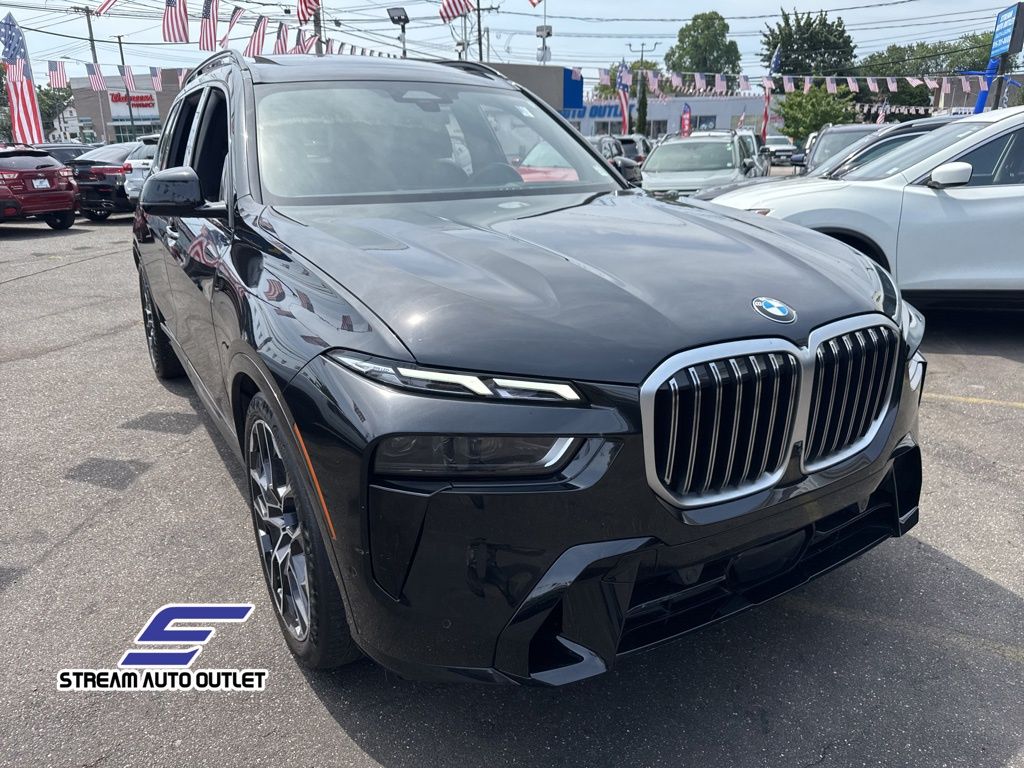 2023 Bmw X7 xDrive40i photo 2