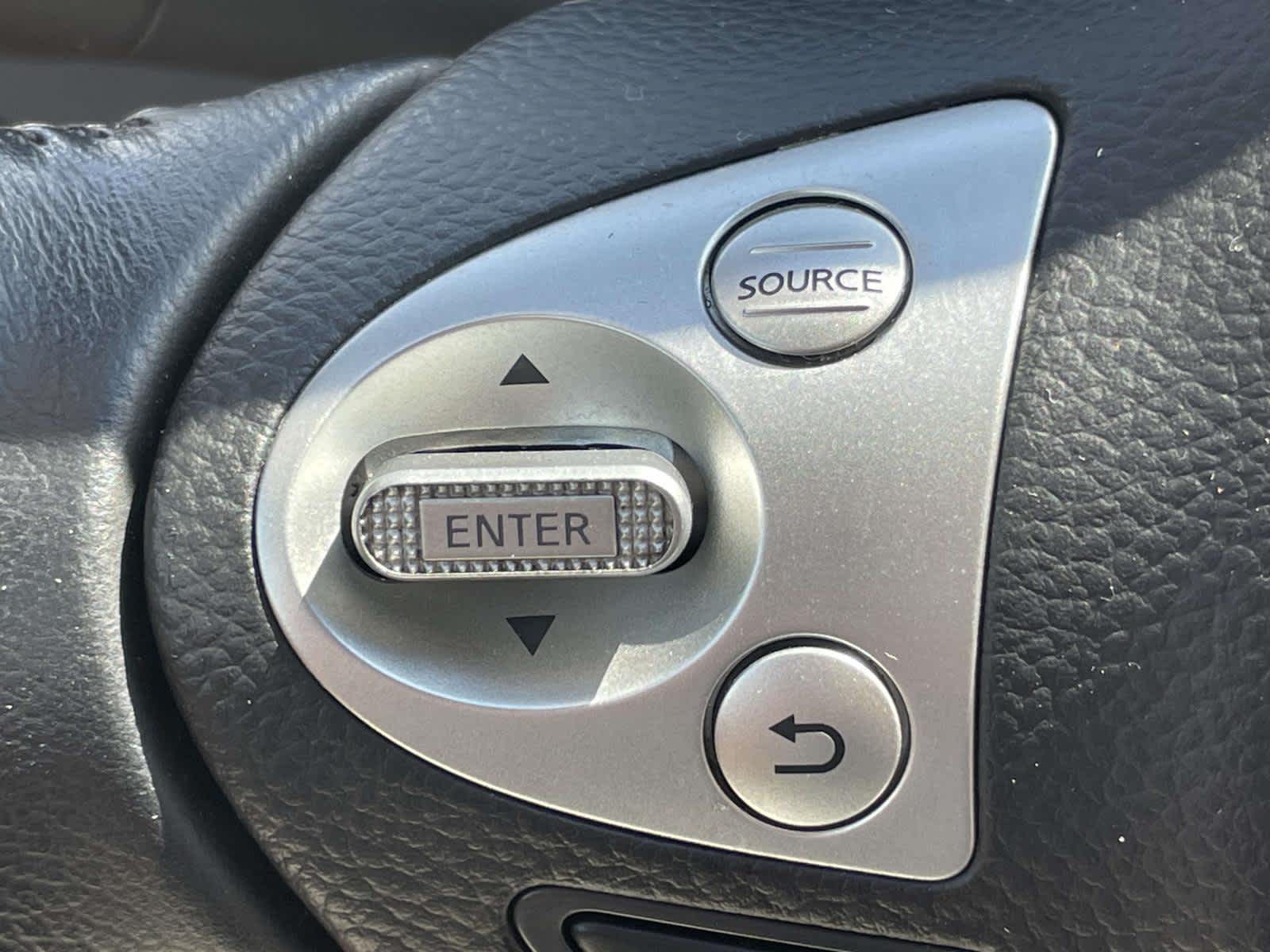 2015 Infiniti QX70 Base photo 28