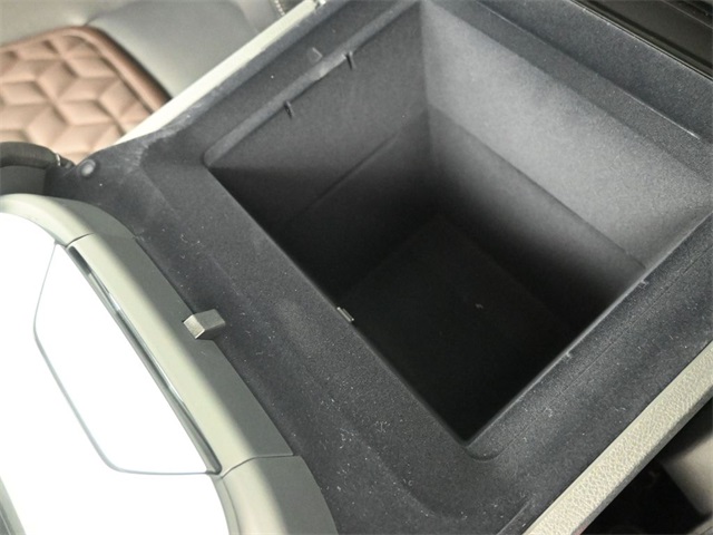 2026 Nissan Armada Platinum photo 2