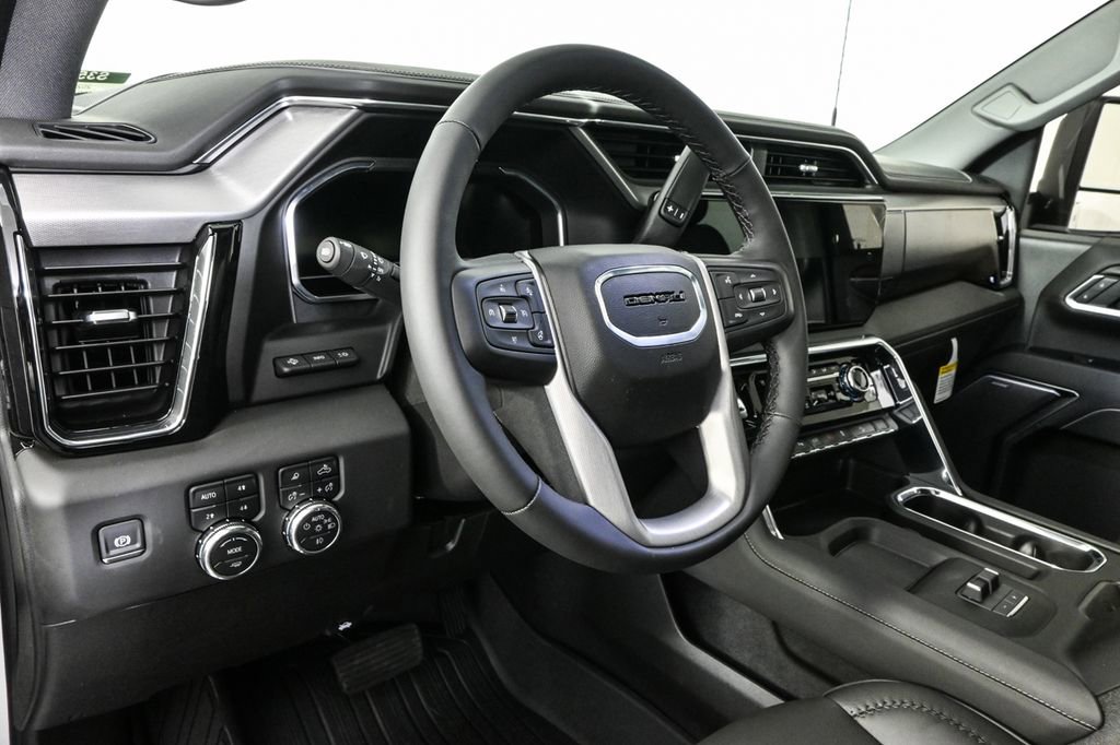 2025 Gmc Sierra 3500 HD Denali photo 4