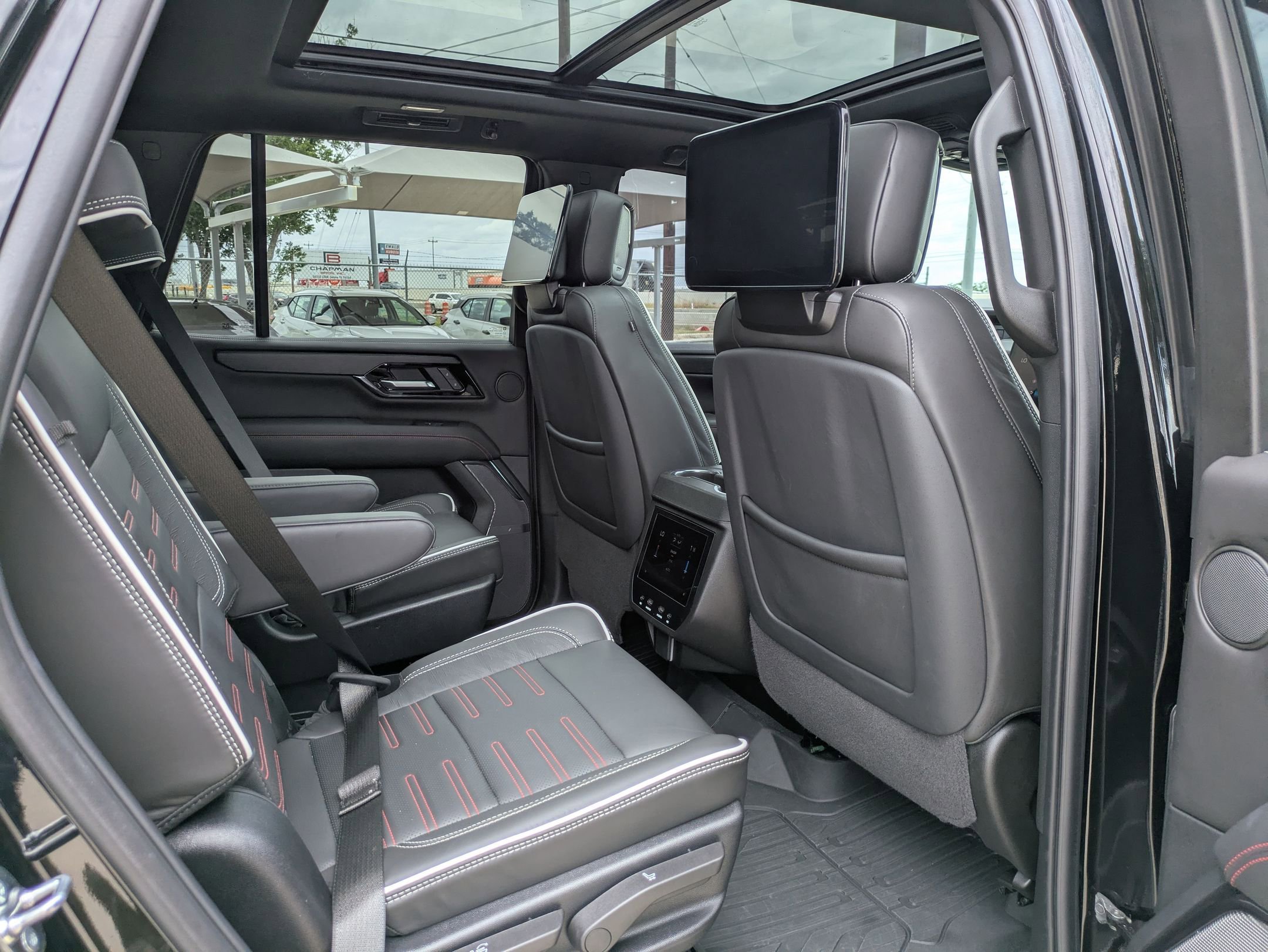 2025 Gmc Yukon AT4 Ultimate photo 27