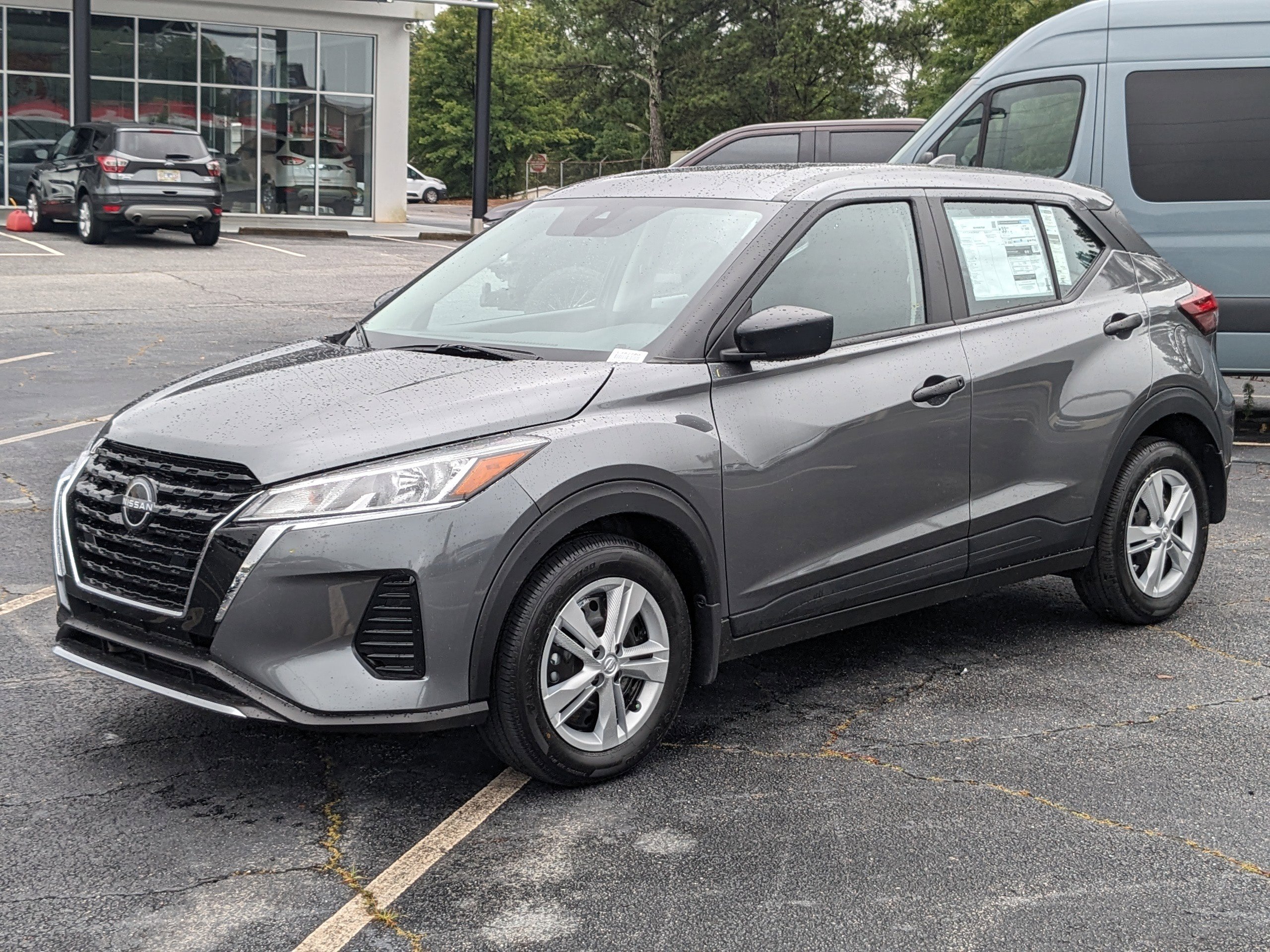 2025 Nissan Kicks Play S photo 4