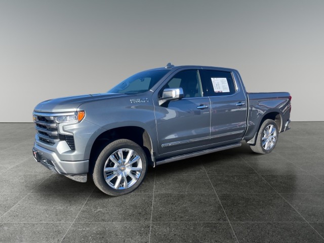2023 Chevrolet Silverado 1500 High Country's photo