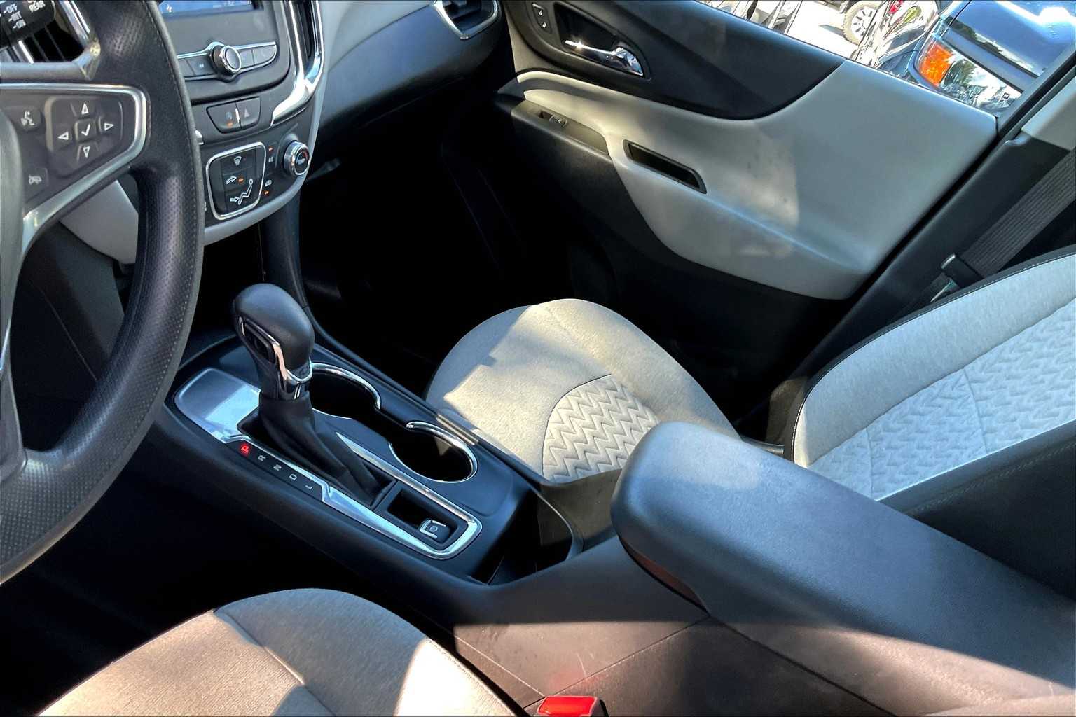 2023 Chevrolet Equinox LS photo 16