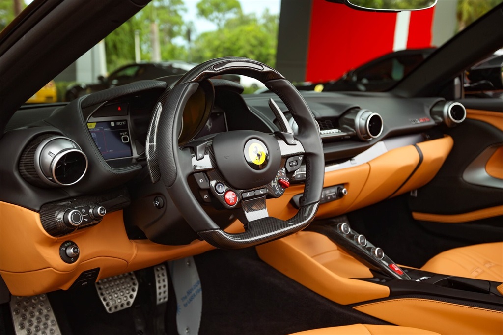 2023 Ferrari 812 GTS Base photo 23