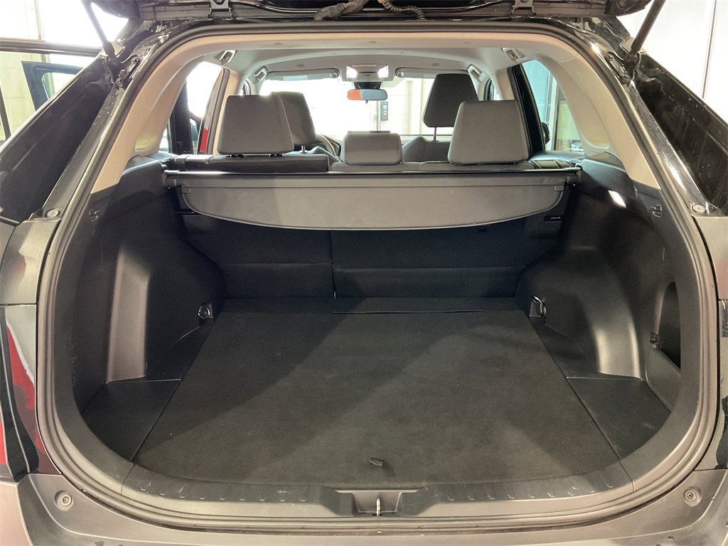 2023 Toyota RAV4 XLE photo 13