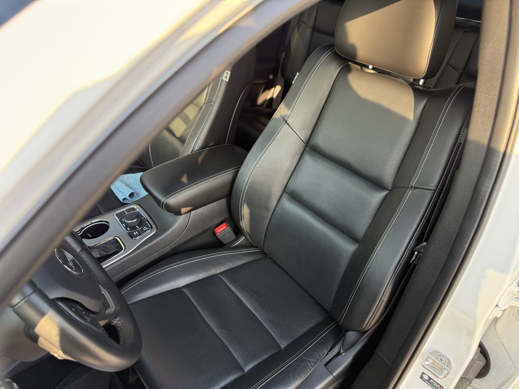 2021 Jeep Grand Cherokee Anniversary Edition photo 22