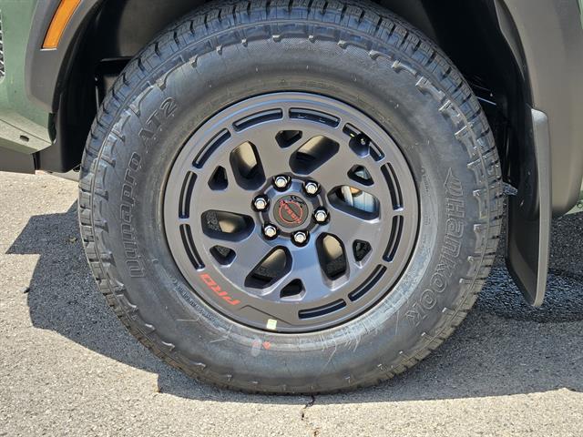 2025 Nissan Frontier Crew Cab PRO-4X photo 7