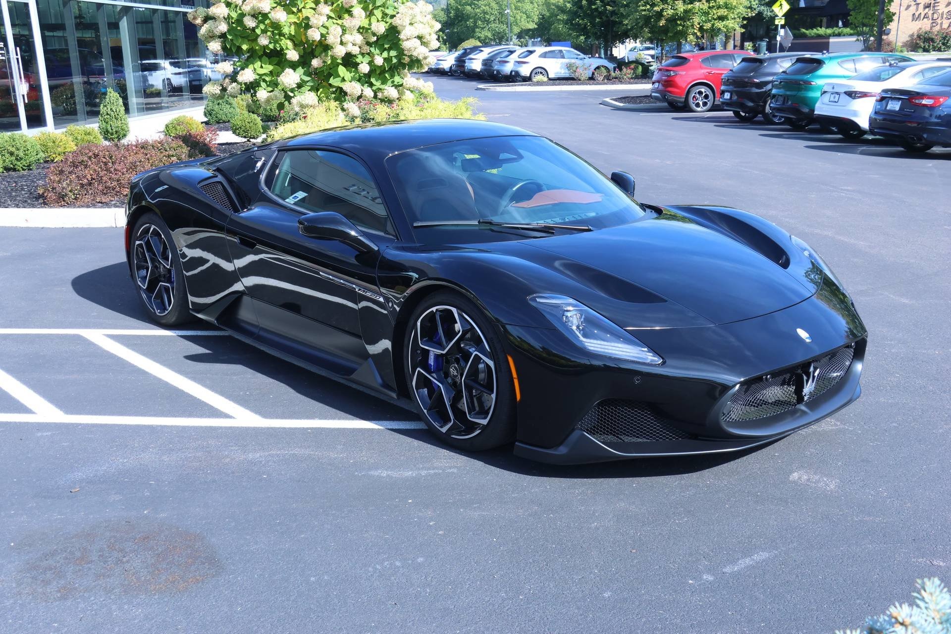 2023 Maserati MC20 Base photo 3