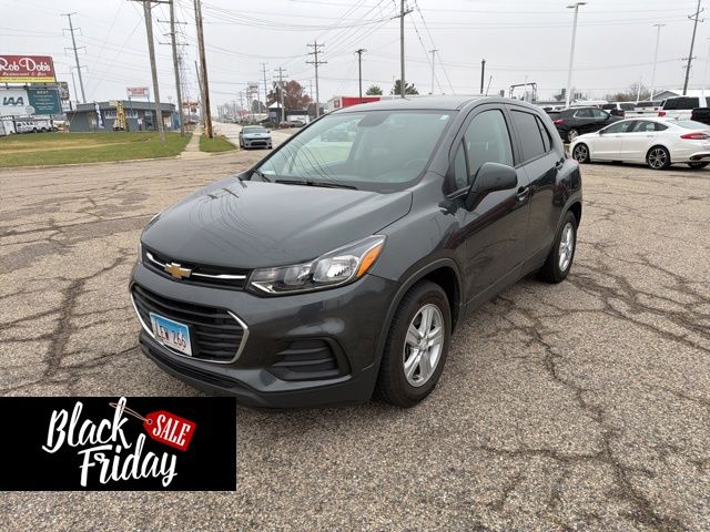2019 Chevrolet Trax LS photo 3
