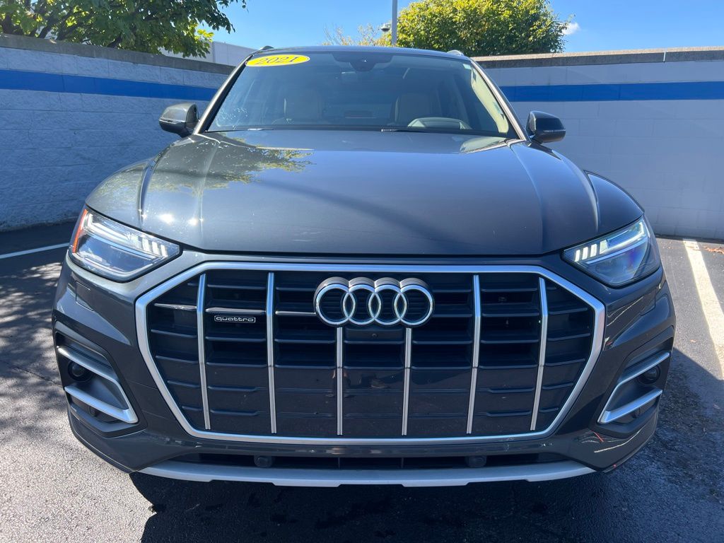 2021 Audi Q5 45 Prestige photo 7