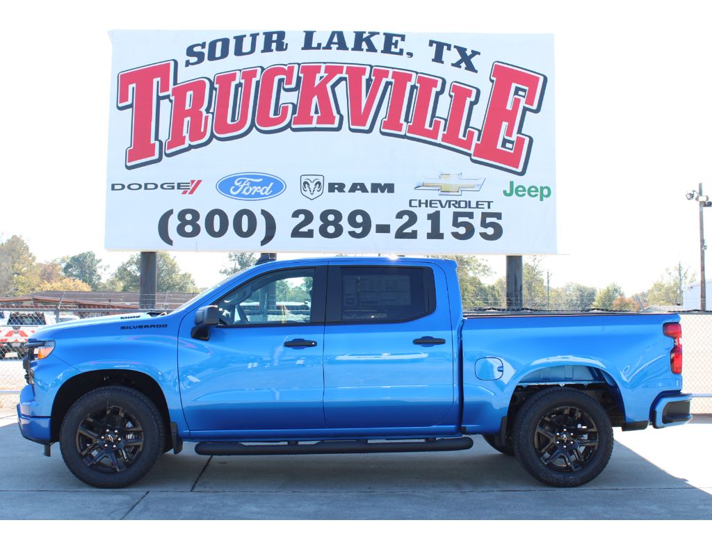 2026 Chevrolet Silverado 1500 Custom's photo