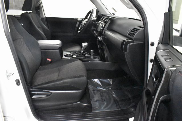 2019 Toyota 4Runner TRD photo 12