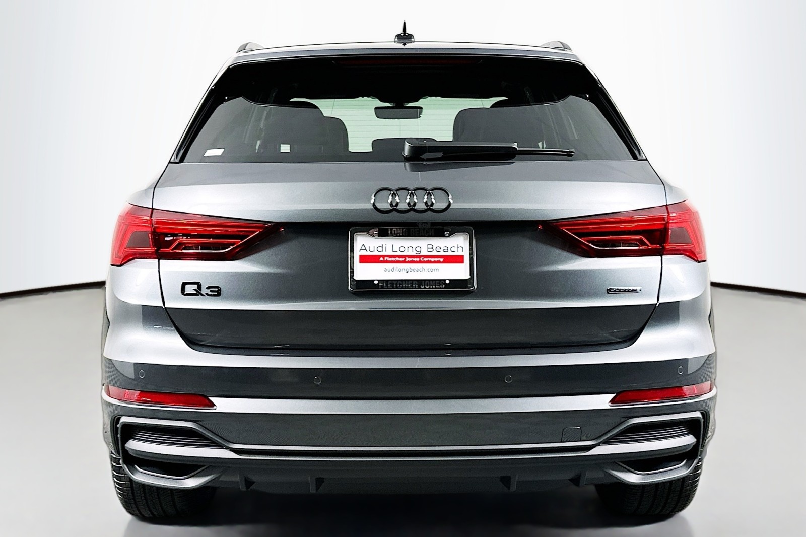 2025 Audi Q3 S line Premium Plus photo 3