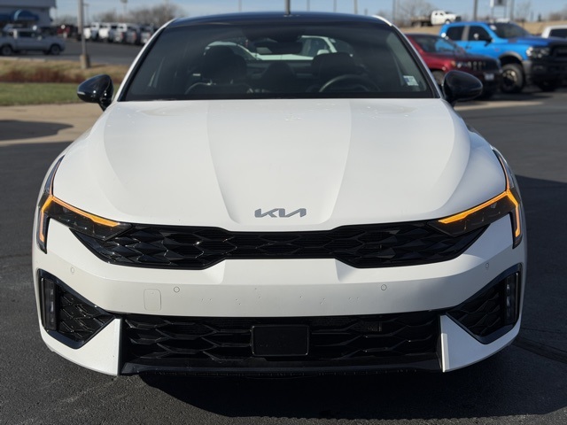2025 Kia K5 GT-Line photo 2