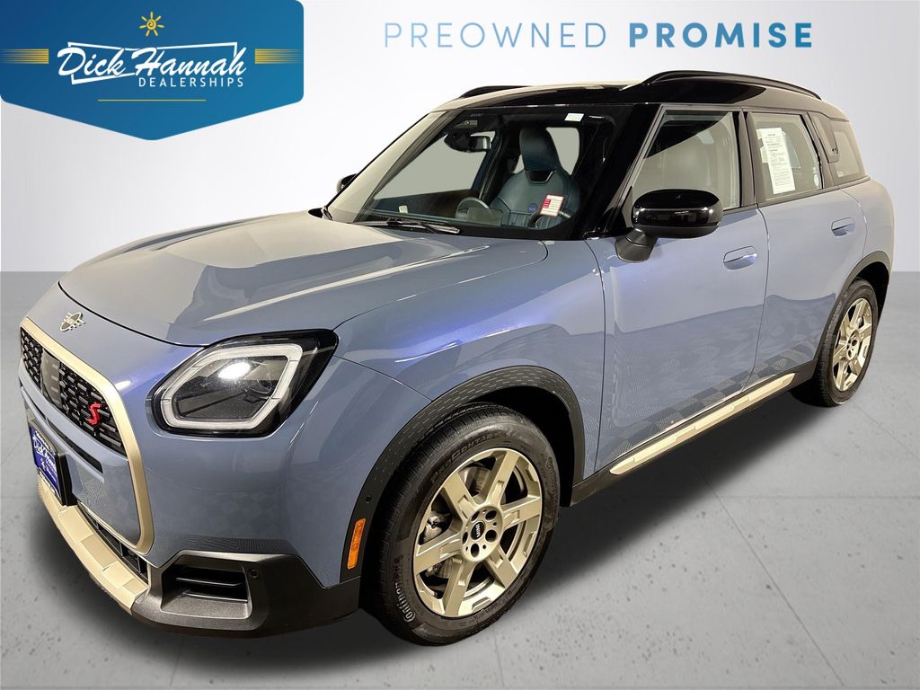 2025 MINI Countryman S's photo