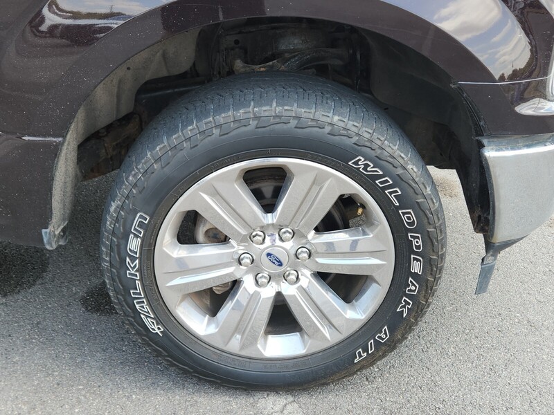 2019 Ford F-150 XLT photo 19