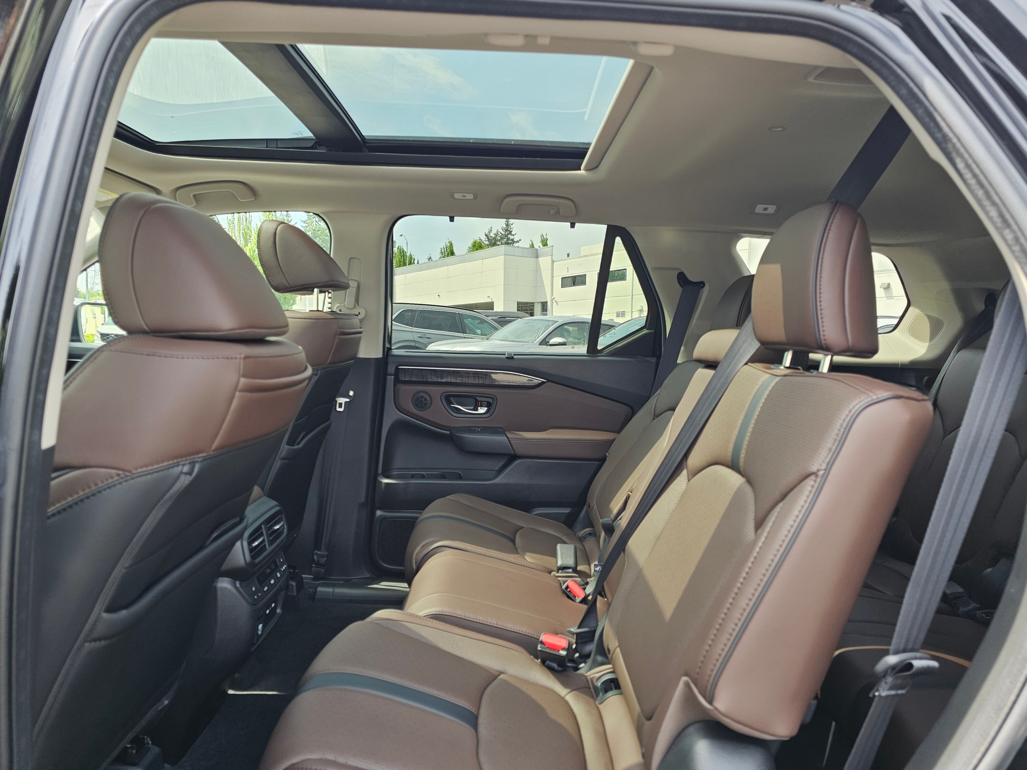 2025 Honda Pilot Elite photo 7