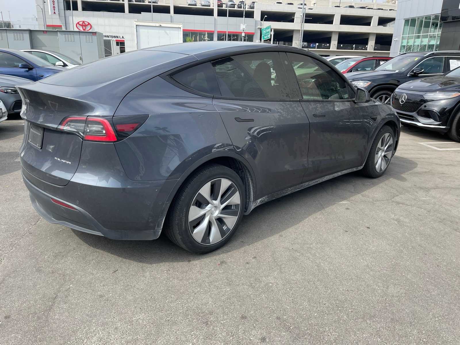 Used 2021 Tesla Model Y Long Range with VIN 5YJYGDEE6MF081331 for sale in Northfield, Minnesota