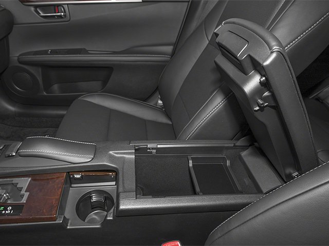 2013 Lexus ES 350 photo 16