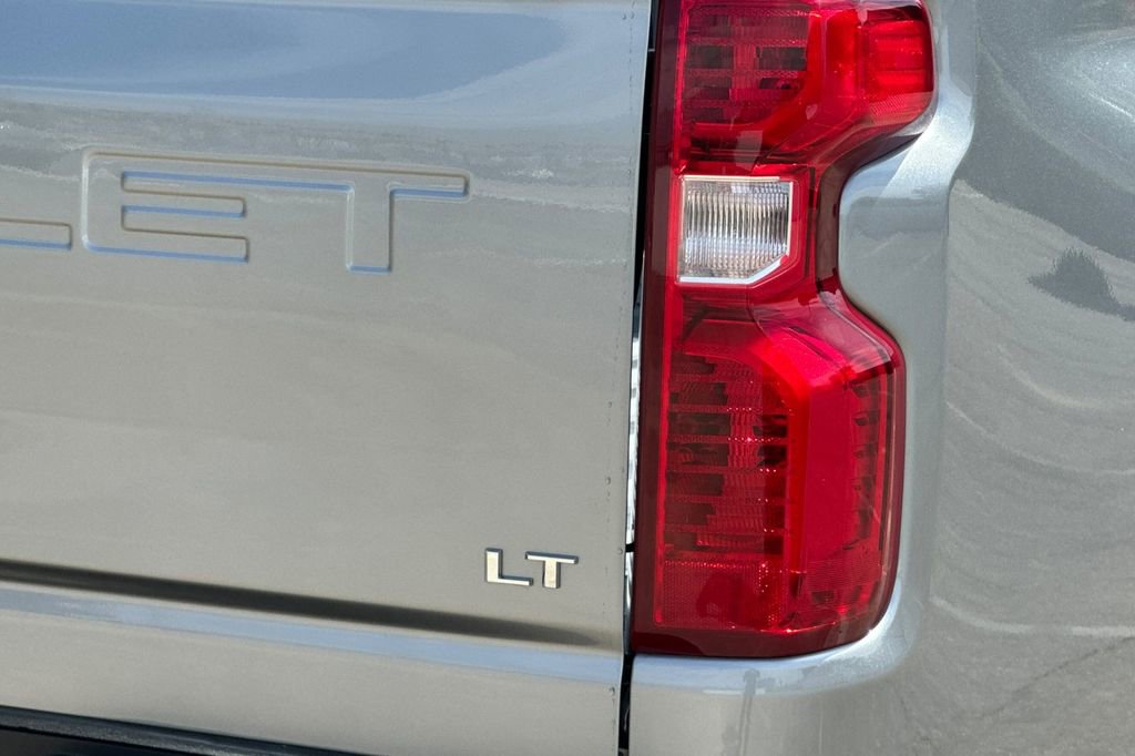 2025 Chevrolet Silverado 2500HD LT photo 29