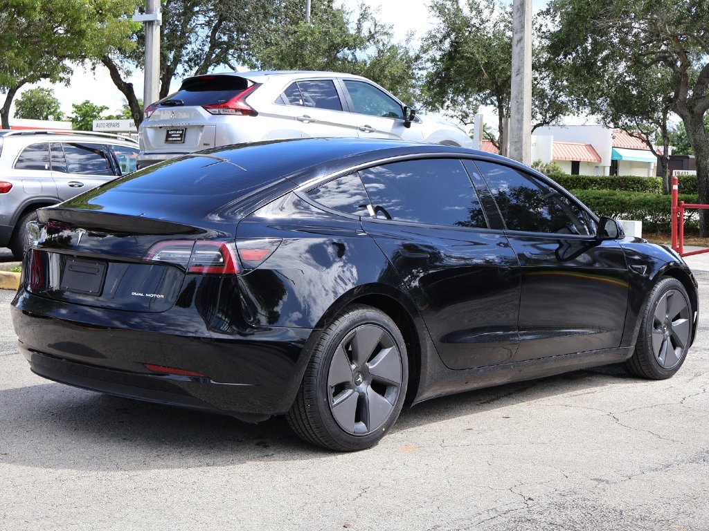 2021 Tesla Model 3 Long Range photo 9