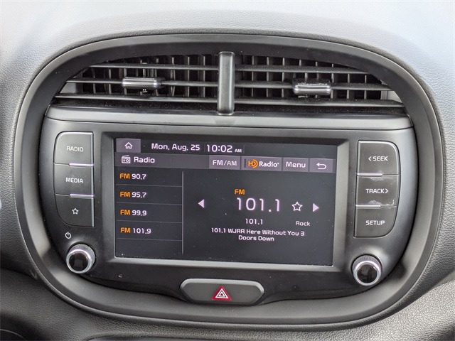 2024 Kia Soul LX photo 17