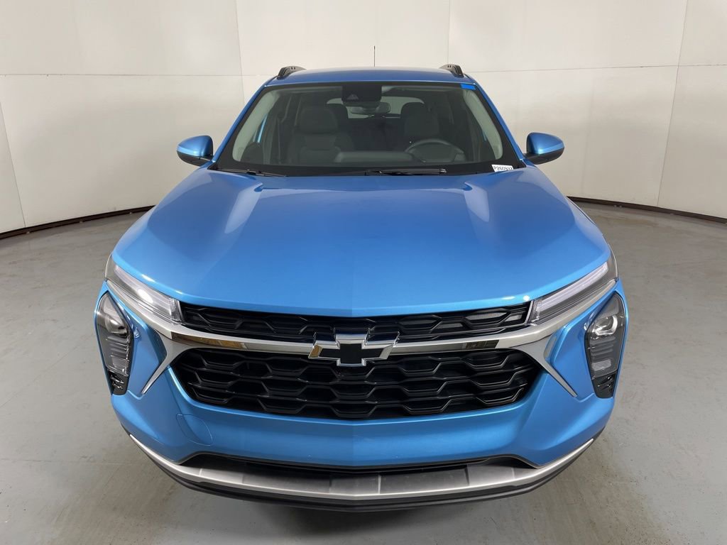 2026 Chevrolet Trax LT photo 4