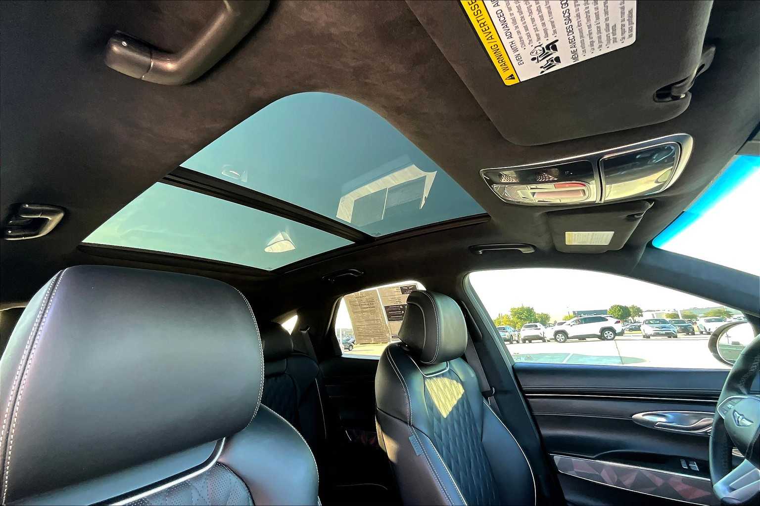 2025 Genesis GV70 3.5T Sport photo 13