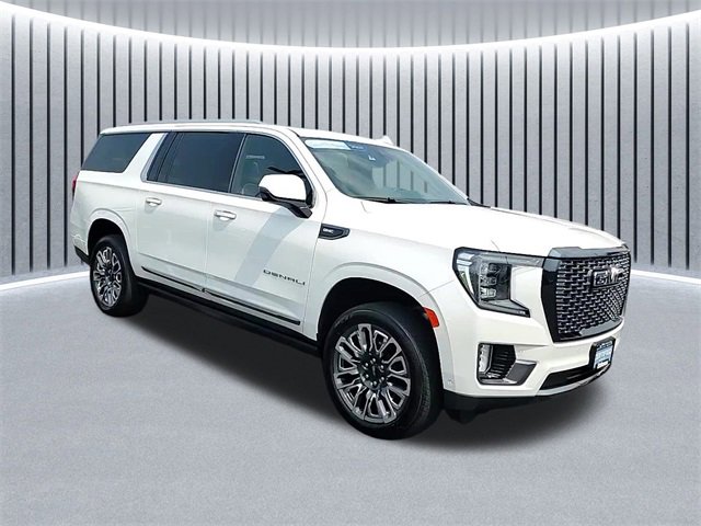 2023 GMC Yukon XL Denali Ultimate's photo