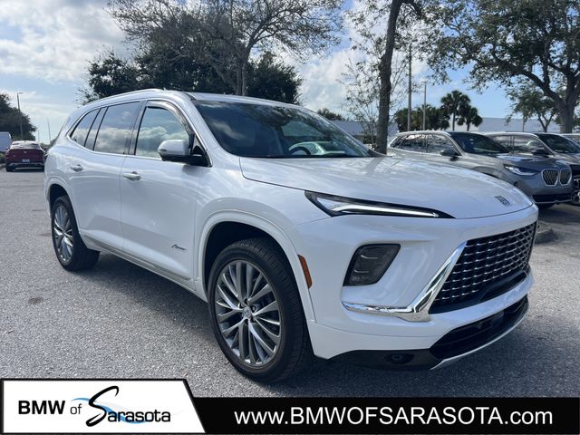 2025 Buick Enclave Avenir's photo