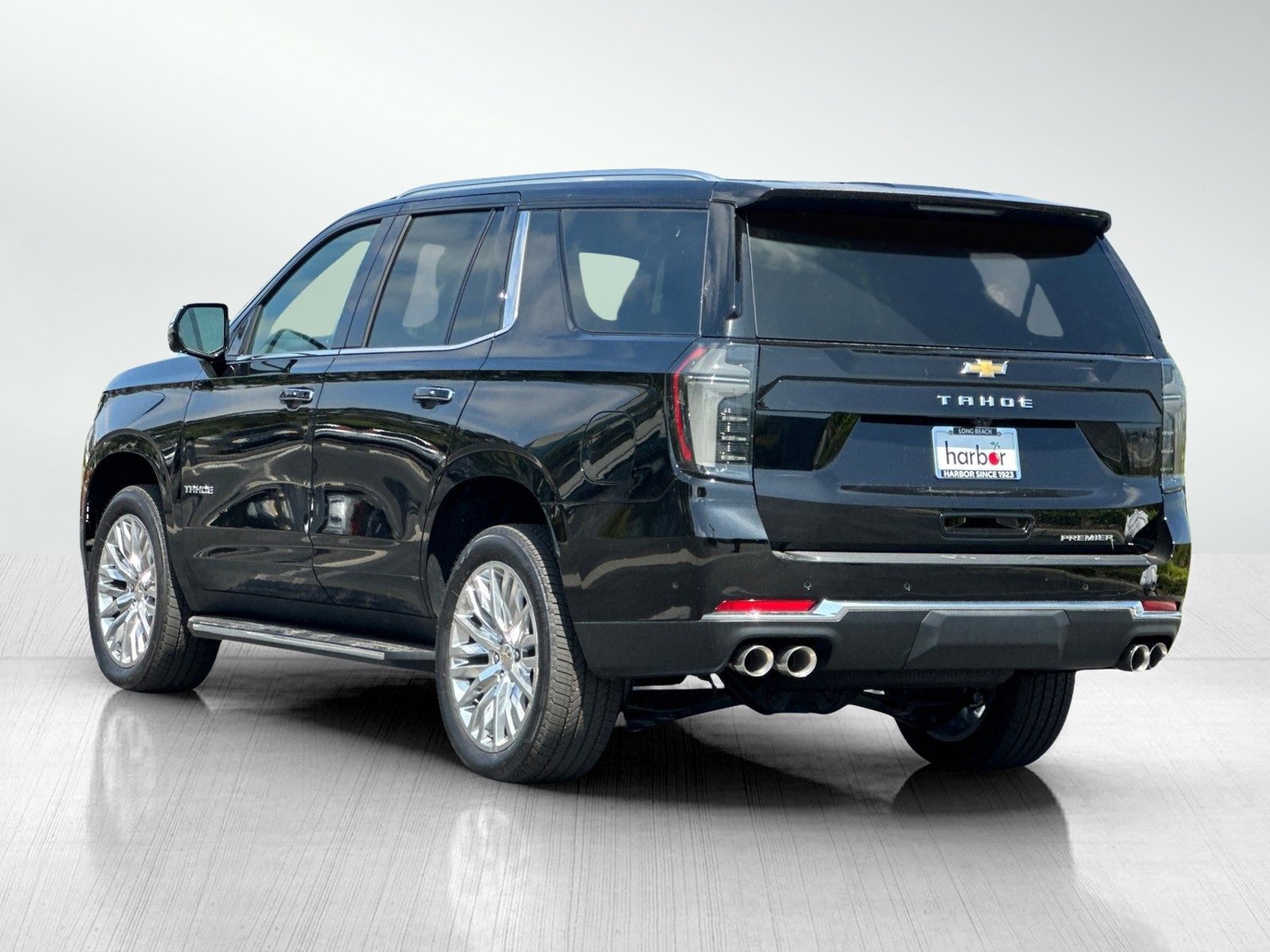 2025 Chevrolet Tahoe Premier photo 4