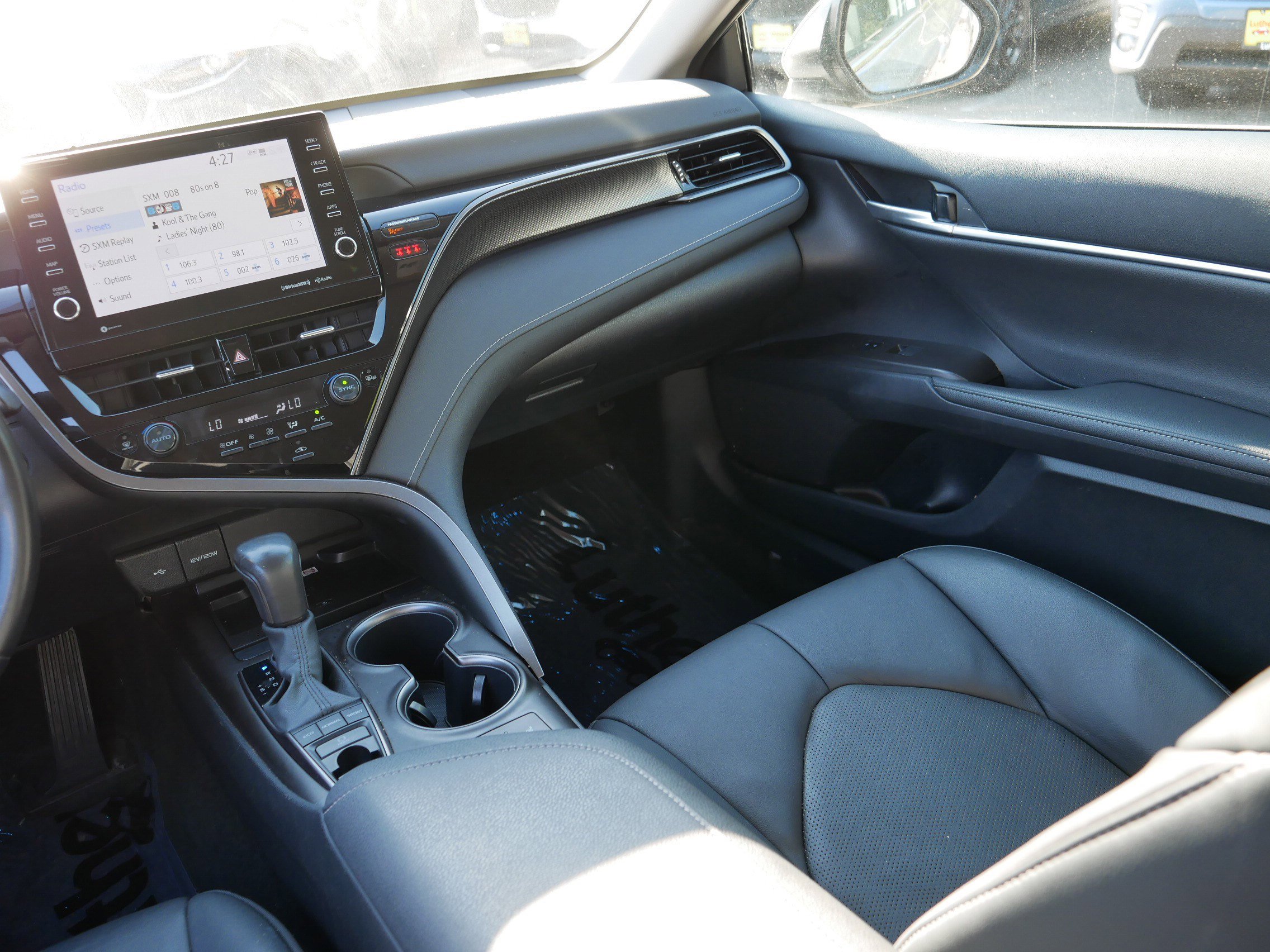 2023 Toyota Camry XSE photo 12