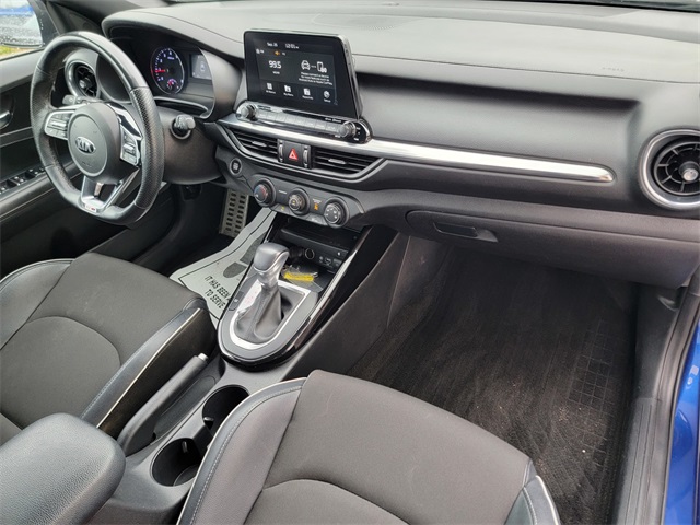 2020 Kia Forte GT-Line photo 18