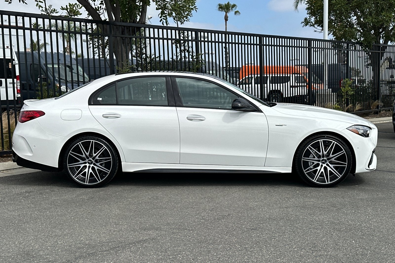 2025 Mercedes Benz C 43 AMG 4MATIC photo 4