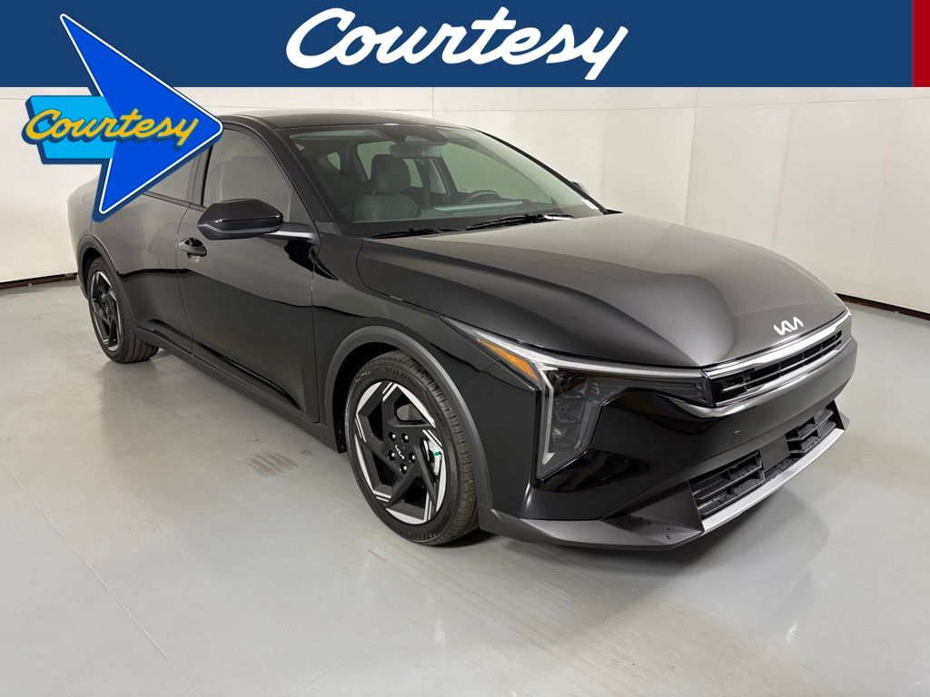 2025 Kia K4 EX's photo