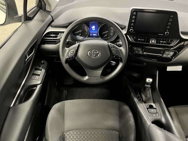 2021 Toyota C-HR LE photo 11