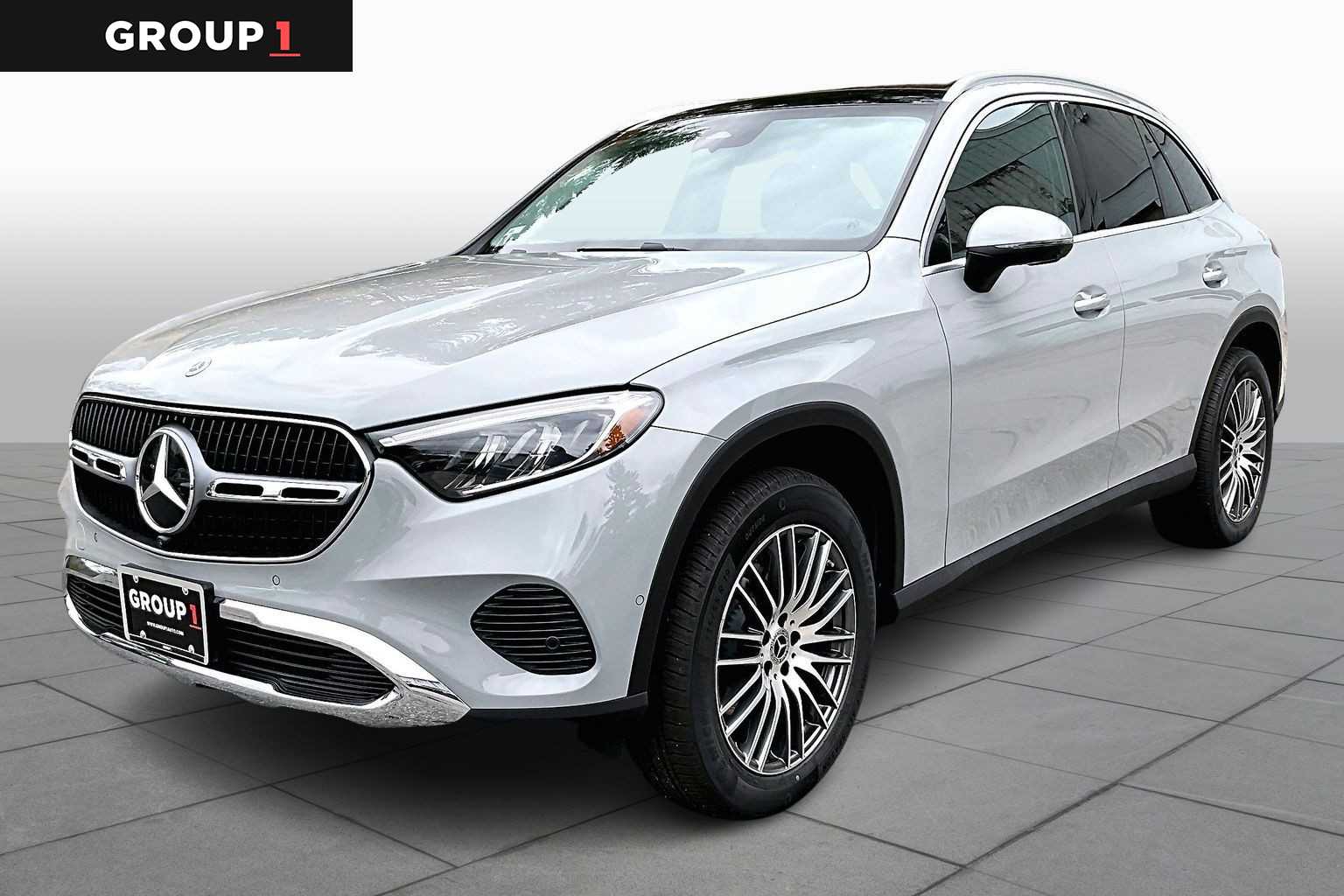 2026 Mercedes-Benz GLC Base's photo