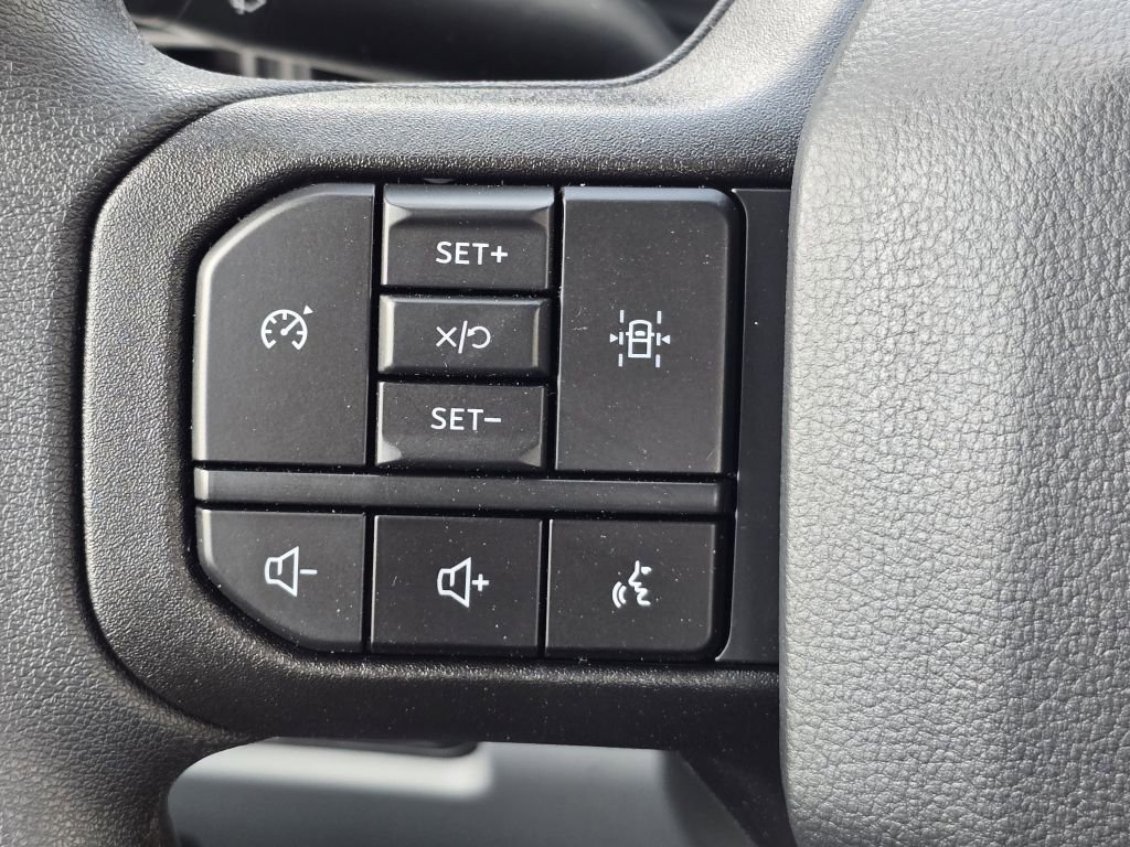 2024 Ford F-600 photo 9