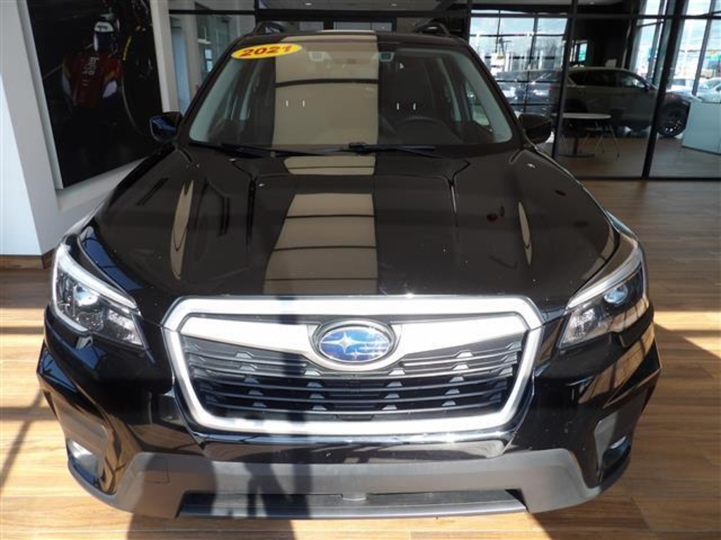 2021 Subaru Forester Premium photo 2