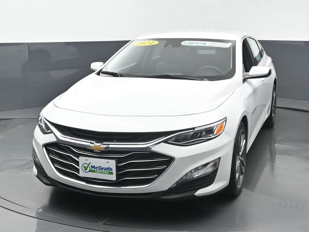 2024 Chevrolet Malibu Premier 2LT photo 3