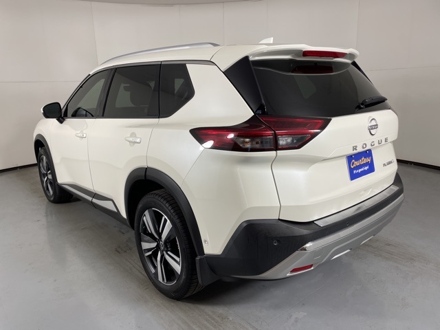 2022 Nissan Rogue Platinum photo 5