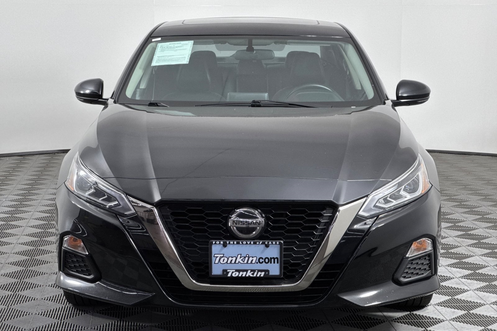 2019 Nissan Altima 2.5 SR photo 8