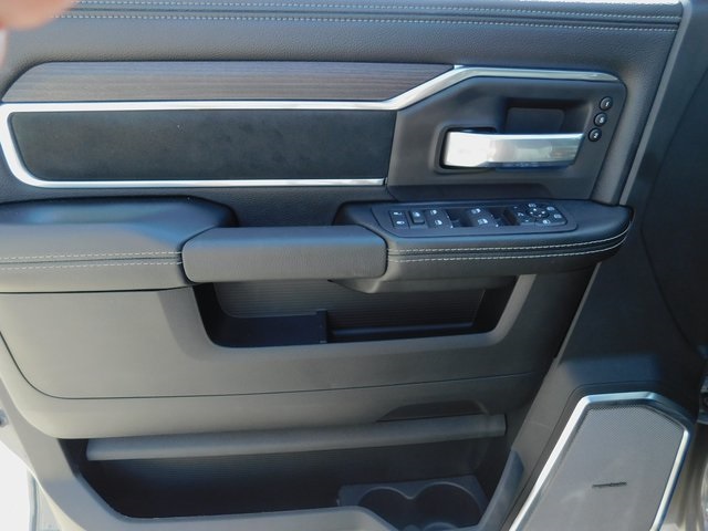 2025 Ram 2500 Laramie photo 25
