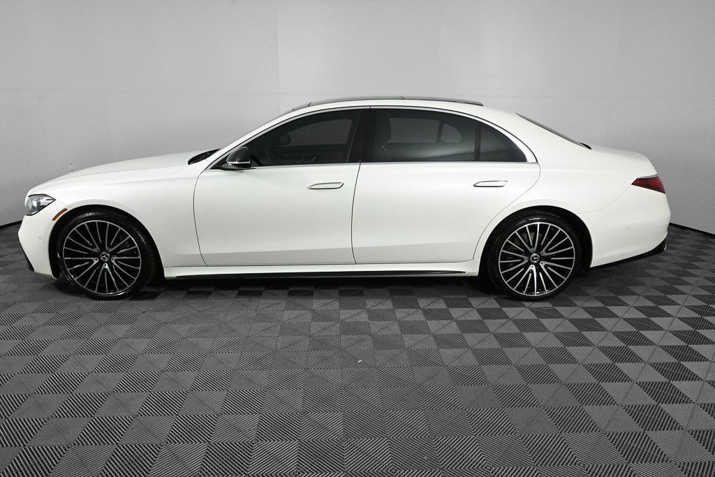 2022 Mercedes Benz S 580 4MATIC photo 2