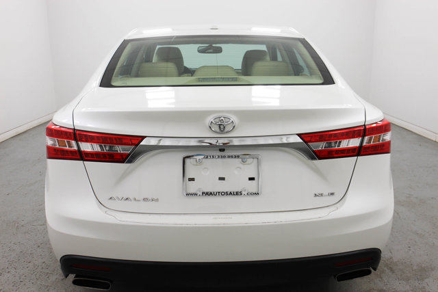 2014 Toyota Avalon XLE Premium photo 8