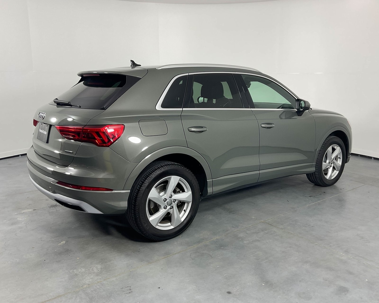 2020 Audi Q3 Premium photo 5