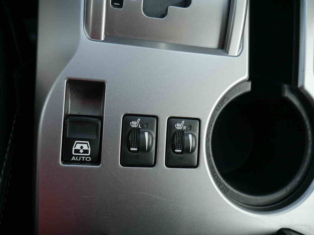 2024 Toyota 4Runner SR5 Premium photo 35